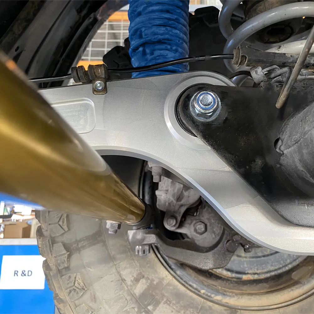 Superior Billet Alloy Hybrid Radius Arm Suitable For Nissan Patrol GQ/GU
