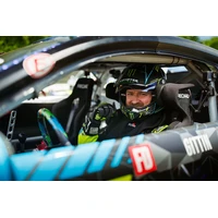 FIA 8860 Venti WRX Dirt Carbon Zero With a 34% increase in field of view, it ensures you never miss a detail.