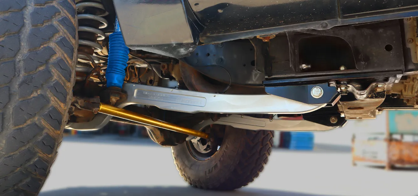Superior Billet Alloy Hybrid Radius Arm Suitable For Nissan Patrol GQ/GU