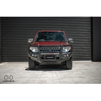 King series Plus bull bar (Pajero 06-21)