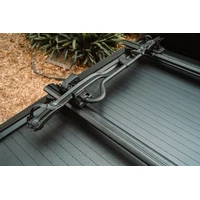 Cross bars, Flat