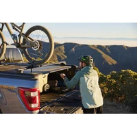 Manual Roll Cover (Silverado 1500 19+) - 5.5ft
