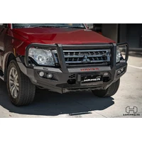 King series Plus bull bar (Pajero 06-21)