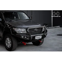 King series Plus bull bar (Landcruiser 200 Series 08-15)