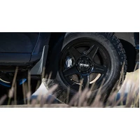 MR319 17x8.5 6x139.7 0 - Gloss Black
