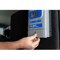 Plus 40 Amp Premium MPPT Solar Regulator 