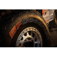 MR103 Beadlock 15x8 5x139.7 -24 Machined - RAW