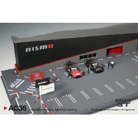 1:64 Figurine: NISMO Technician Team